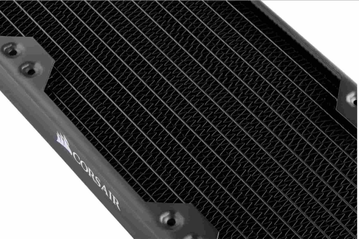 Corsair Hydro X Serisi XR7 360mm