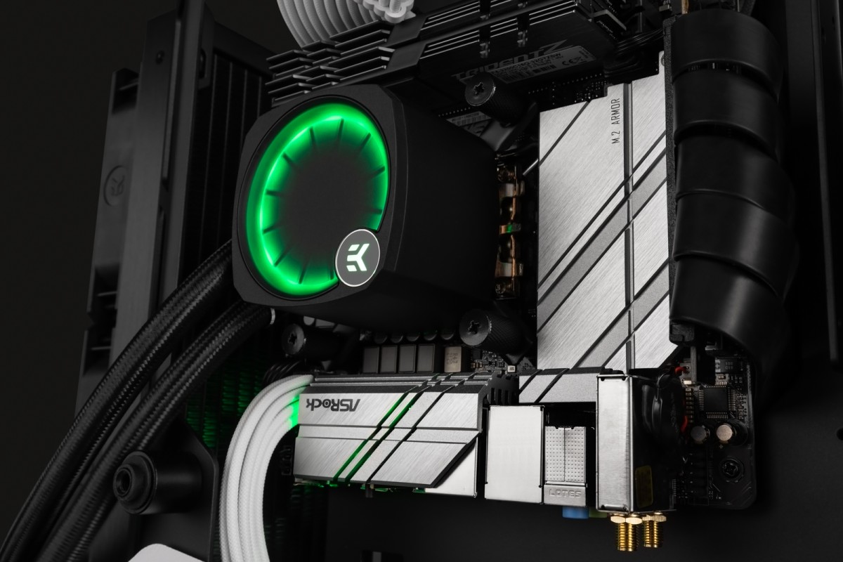 EK-Nucleus AIO CR240 Lux D-RGB