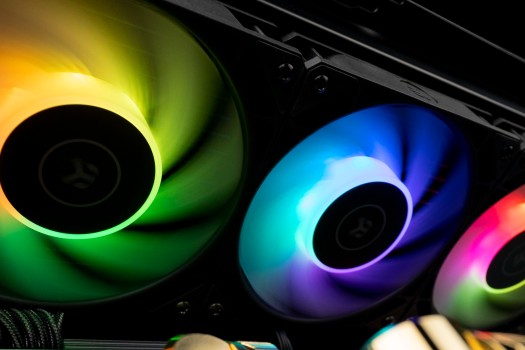 EK-Loop Fan FPT 120 D-RGB - Black (550-2300rpm)