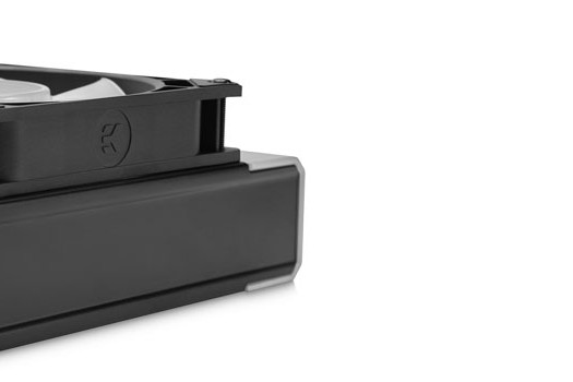 EK-Loop Fan FPT 140 - Black (600-2200rpm)