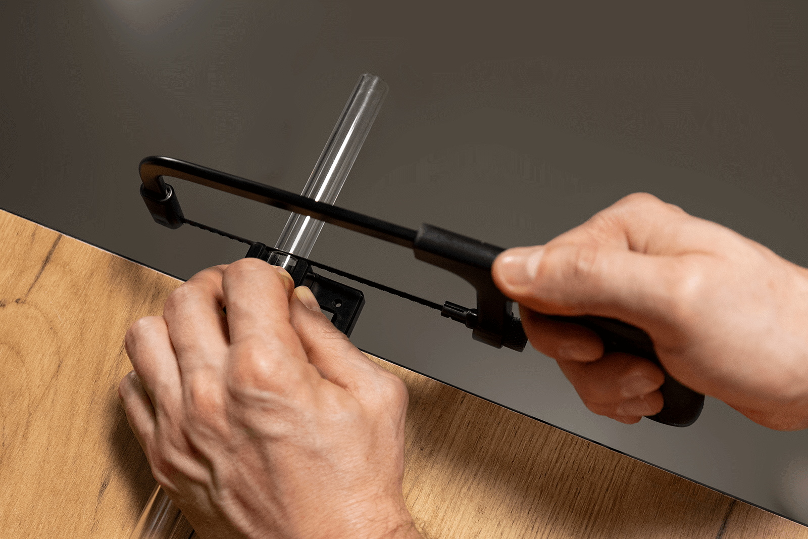 ek tube hawksaw for cutting acrylic and petg hard tubes